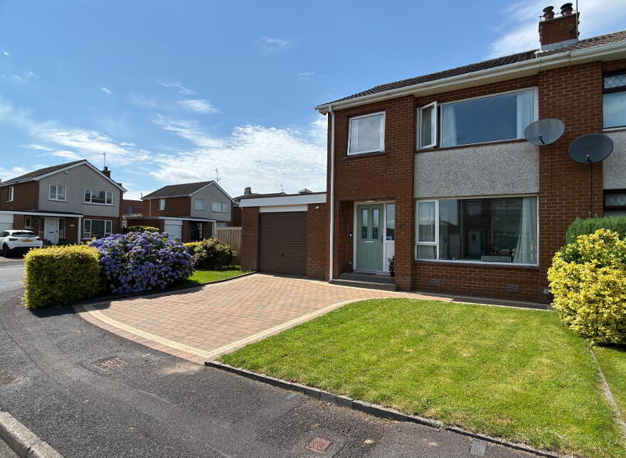 28 Meadowvale, Waringstown, BT66 7RL
