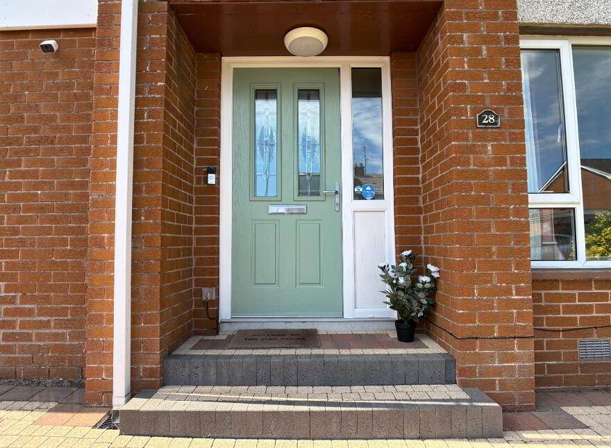 28 Meadowvale, Waringstown, BT66 7RL