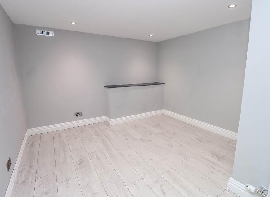 8 Cairnsmore Walk, Dundonald, Belfast, BT16 2SD