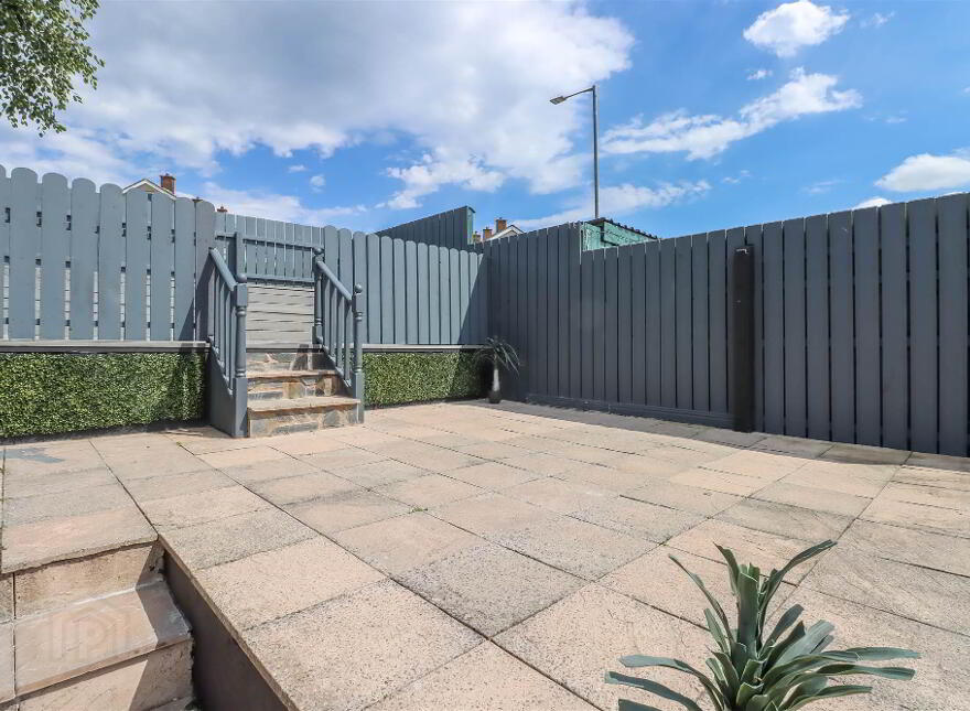 8 Cairnsmore Walk, Dundonald, Belfast, BT16 2SD