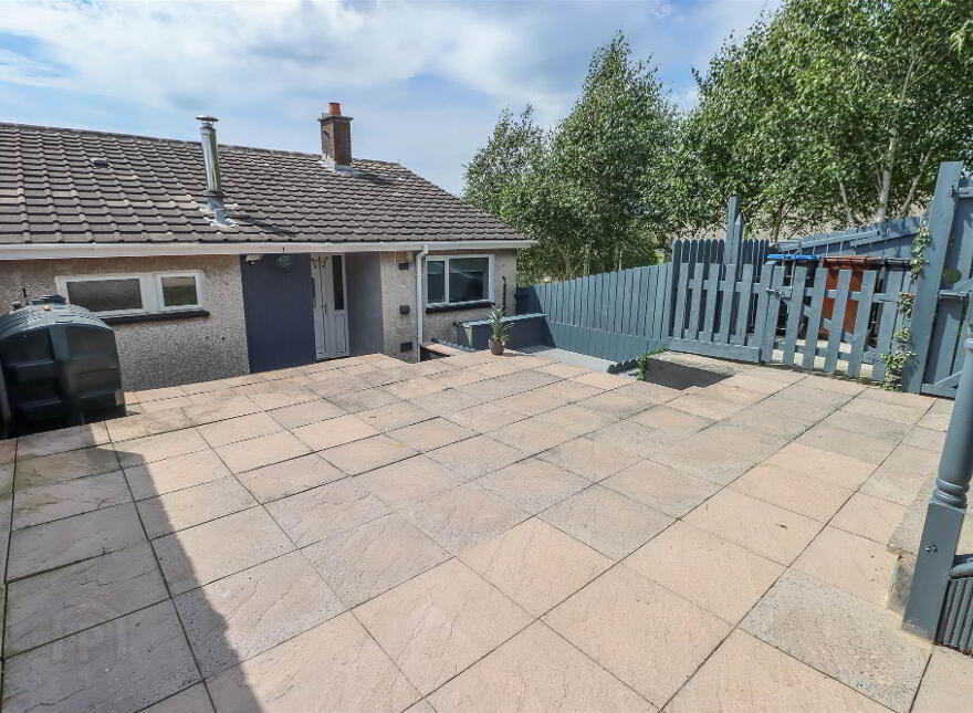 8 Cairnsmore Walk, Dundonald, Belfast, BT16 2SD