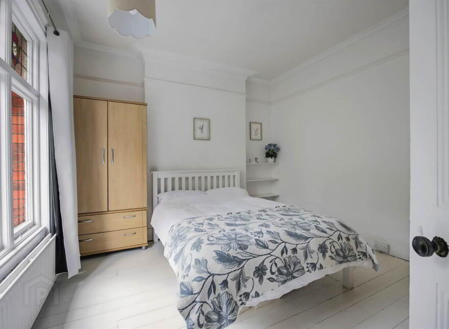6 Knockdene Park, Belfast, BT5 7AD