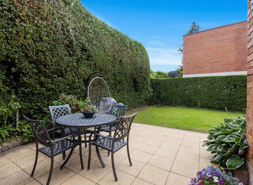 6 Knockdene Park, Belfast, BT5 7AD