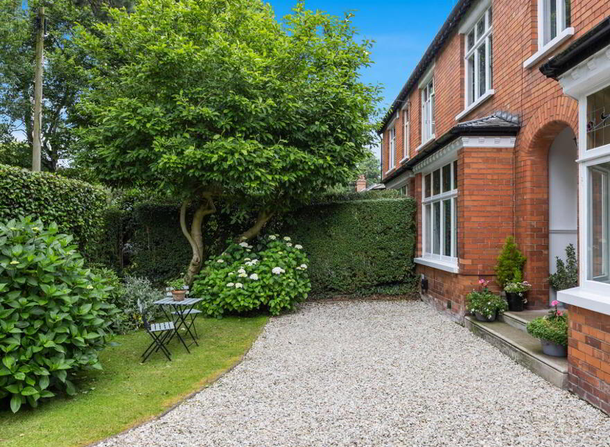 6 Knockdene Park, Belfast, BT5 7AD