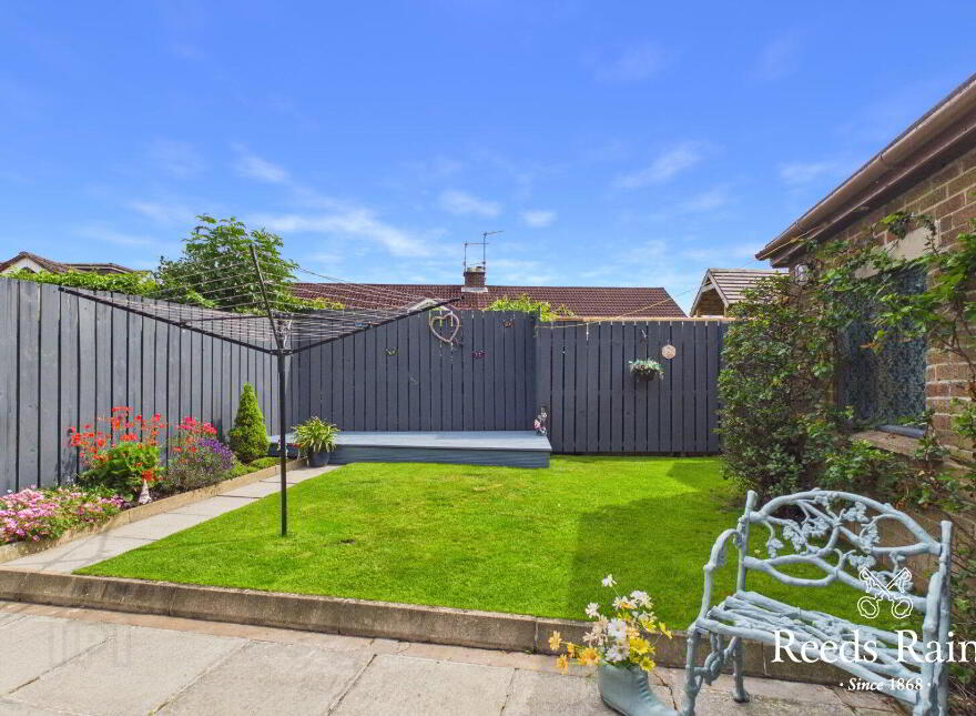 5 Whitla Crescent, Lisburn, BT28 3PT