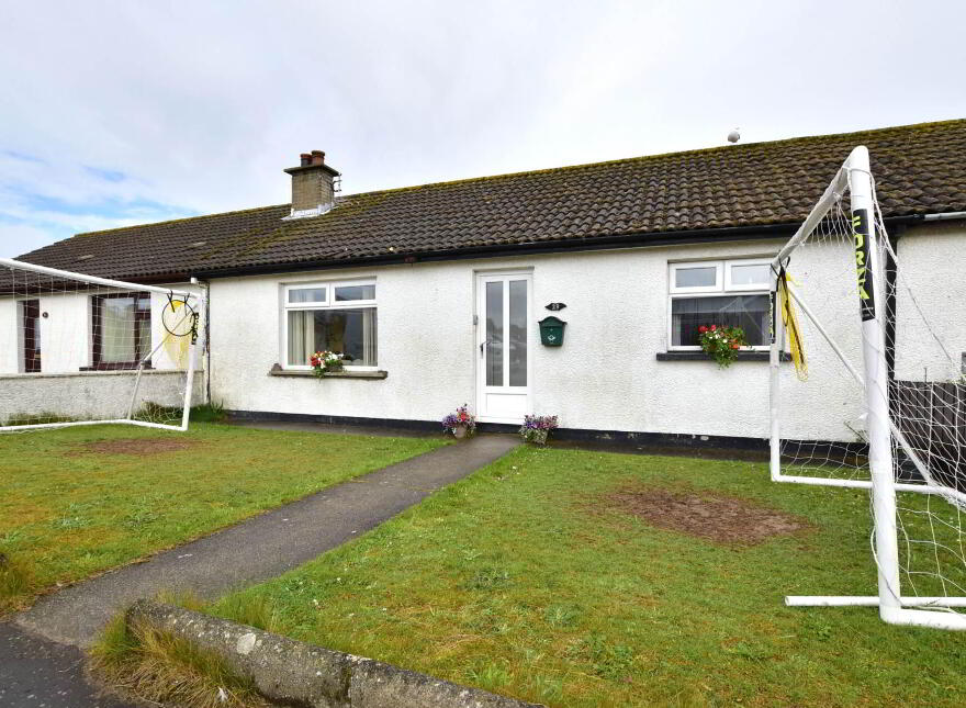 29 Lawson Gardens, Portavogie, Newtownards, BT22 1ET photo