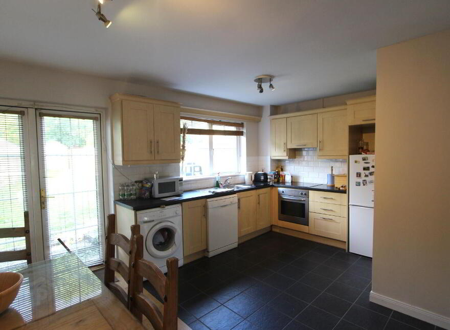 3 Crescent Hill, Castleblayney, A75XF63