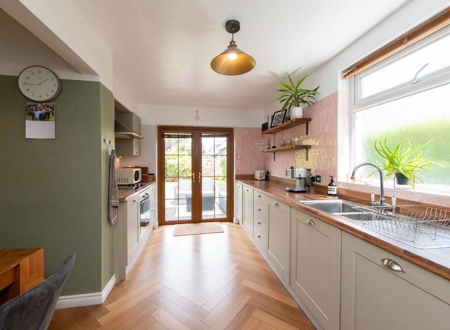 16 Bloomfield Road, East Belfast, Belfast, BT5 5LT