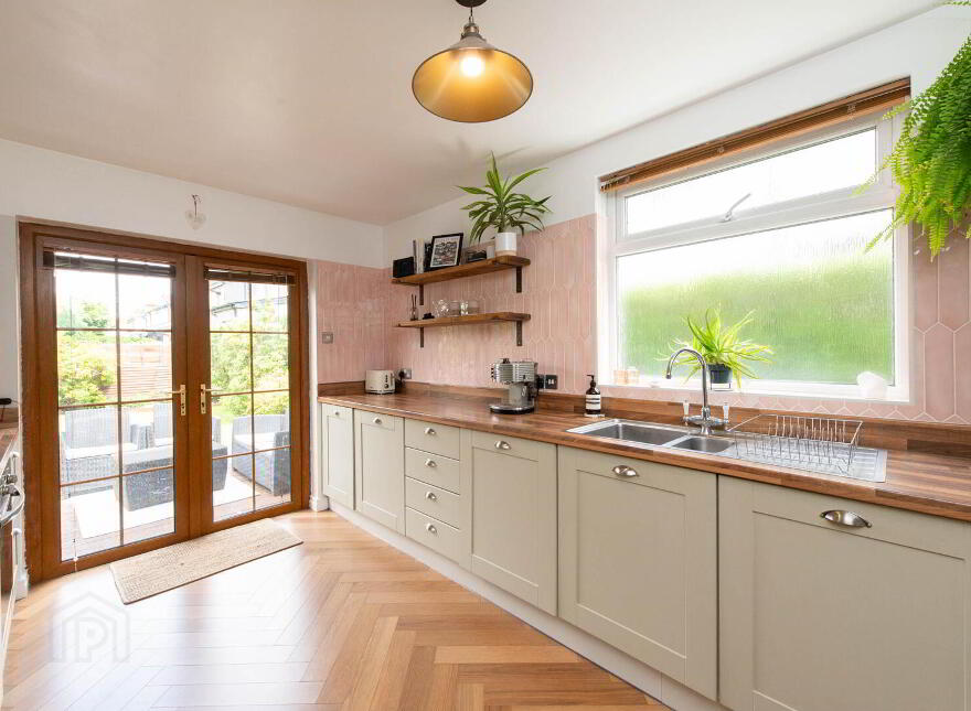 16 Bloomfield Road, East Belfast, Belfast, BT5 5LT