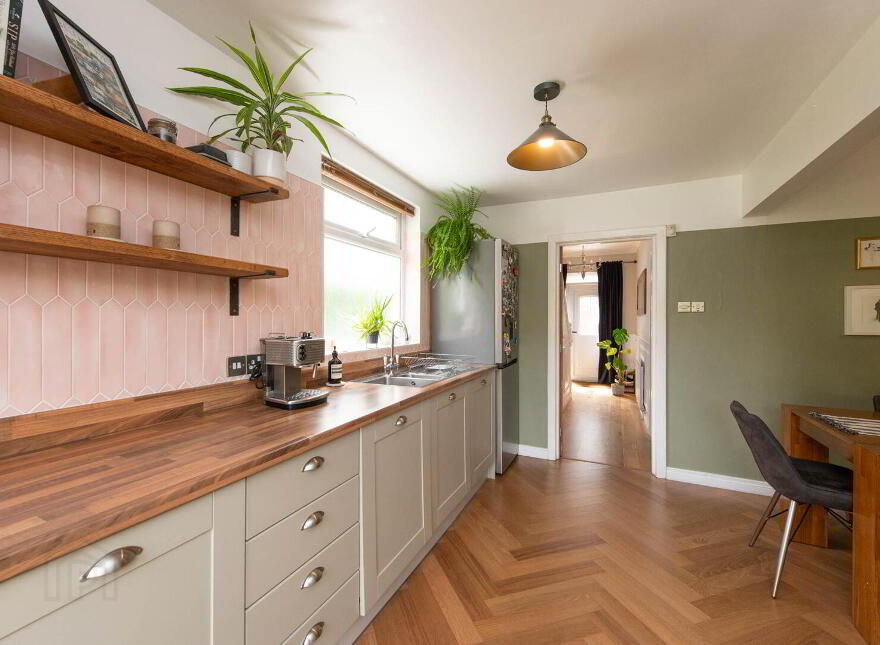 16 Bloomfield Road, East Belfast, Belfast, BT5 5LT