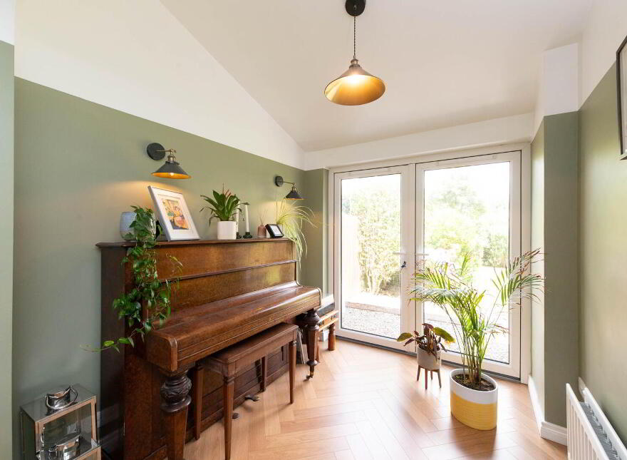 16 Bloomfield Road, East Belfast, Belfast, BT5 5LT