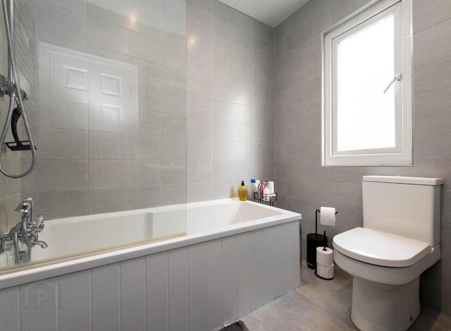 16 Bloomfield Road, East Belfast, Belfast, BT5 5LT