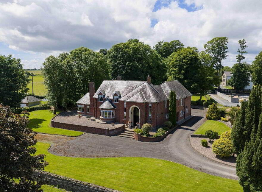 Louth Hall, Tallanstown, A91DY68