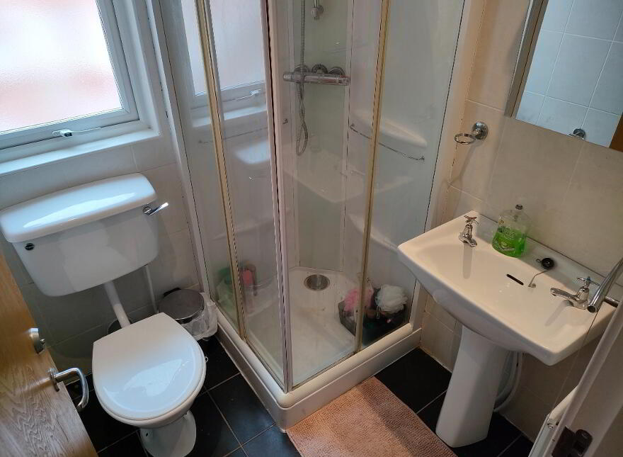 14 Fitzroy Avenue, Belfast, BT7 1HW