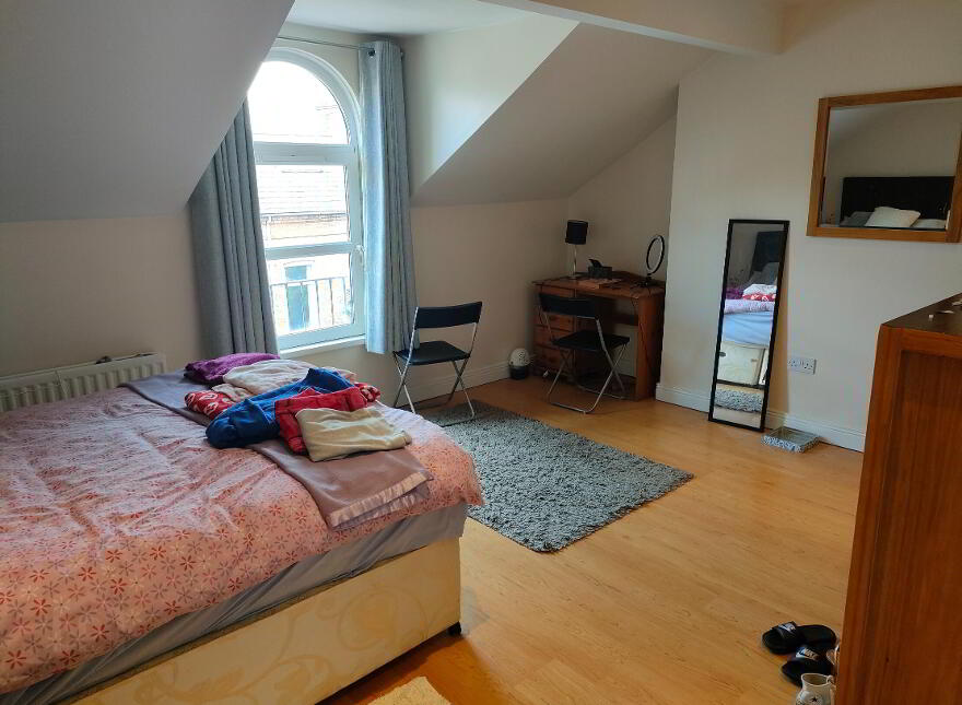 14 Fitzroy Avenue, Belfast, BT7 1HW