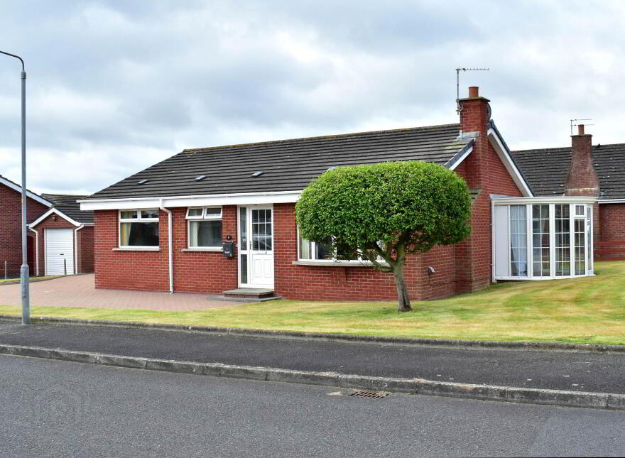 4 Westland Drive, Ballywalter, Newtownards, BT22 2TH