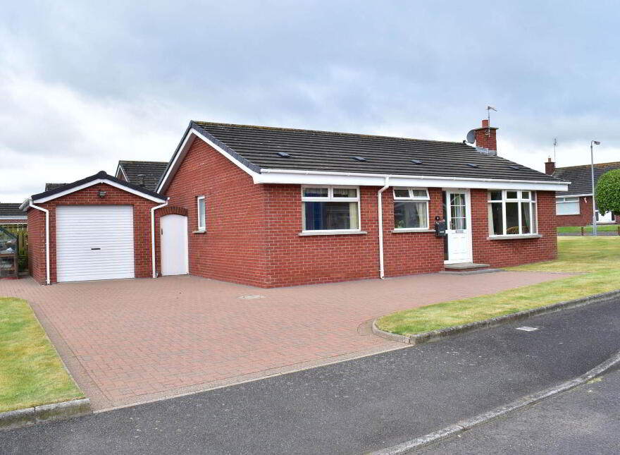 4 Westland Drive, Ballywalter, Newtownards, BT22 2TH photo