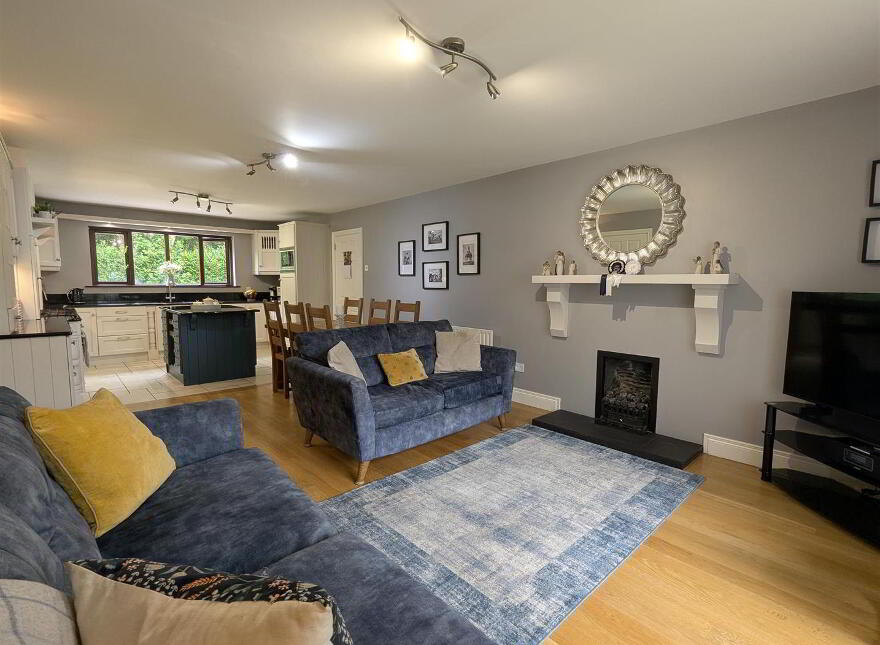 36 Rowley Meadows, Newcastle, BT33 0RW