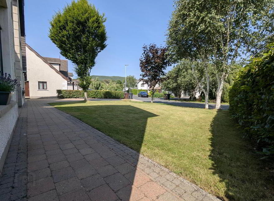 36 Rowley Meadows, Newcastle, BT33 0RW