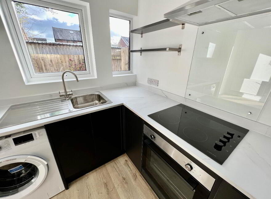 17 Hillsborough Gardens, Belfast, BT6 9DT