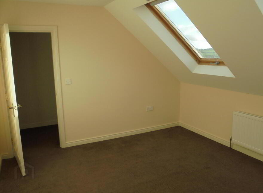 6 Wallace Court, Dromore, BT25 1TZ