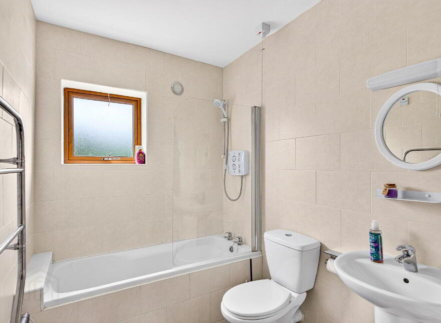 3A Shannon Cove, Dromod, N41AW64