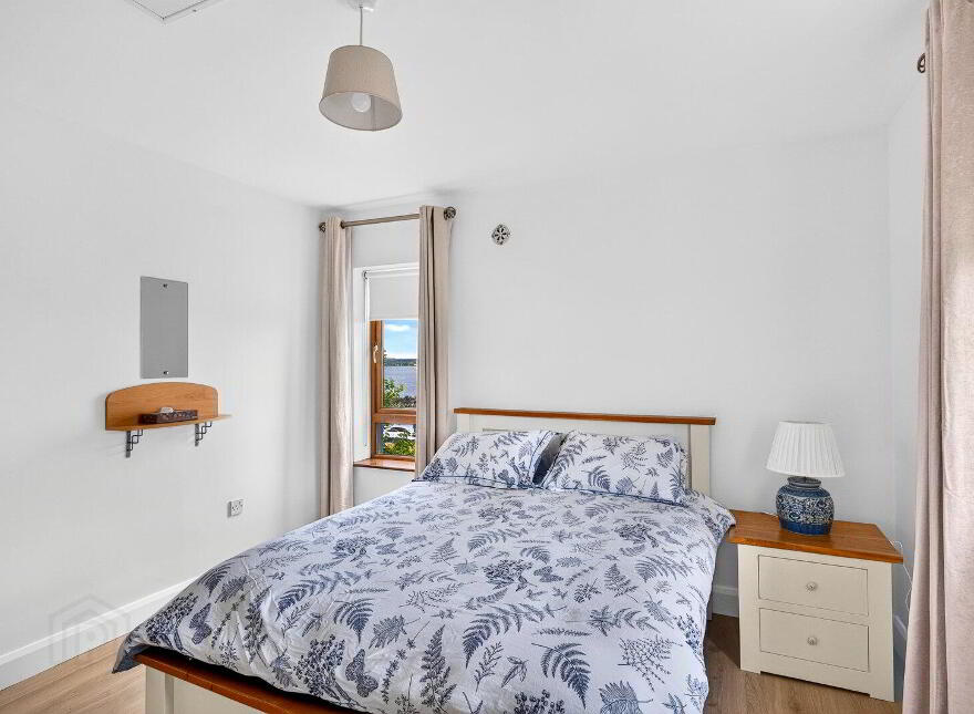 3A Shannon Cove, Dromod, N41AW64