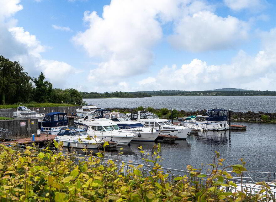 3A Shannon Cove, Dromod, N41AW64