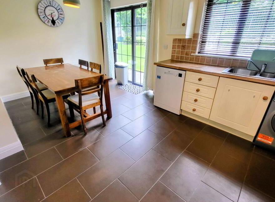 19 Crofton Court, Lough Rinn, Gortletteragh, N41AP23