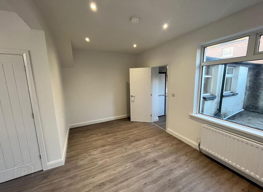 27 Rockview Street, Belfast, BT12 6JQ