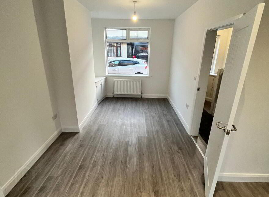 27 Rockview Street, Belfast, BT12 6JQ