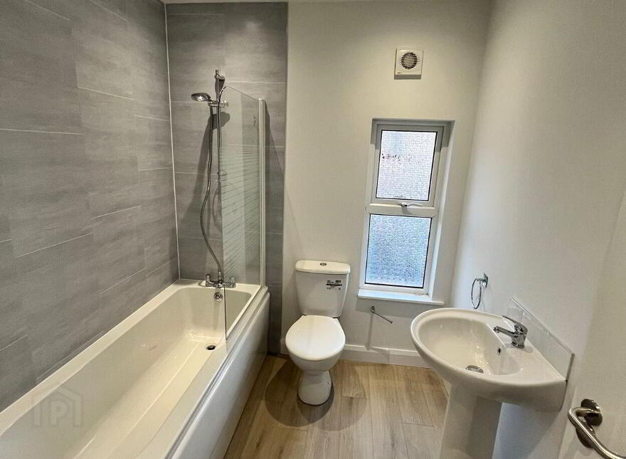 27 Rockview Street, Belfast, BT12 6JQ