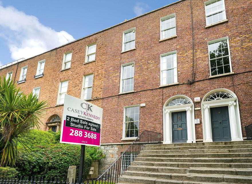 Apartment 5 Pembroke Manor, Pembroke Road, Ballsbridge, Dublin, D04HK09