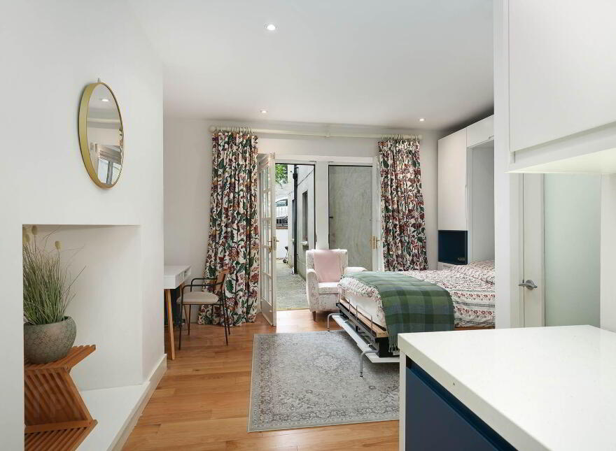 Apartment 5 Pembroke Manor, Pembroke Road, Ballsbridge, Dublin, D04HK09