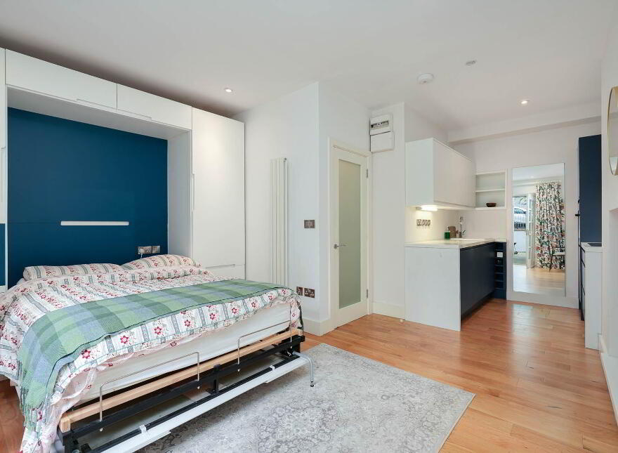 Apartment 5 Pembroke Manor, Pembroke Road, Ballsbridge, Dublin, D04HK09