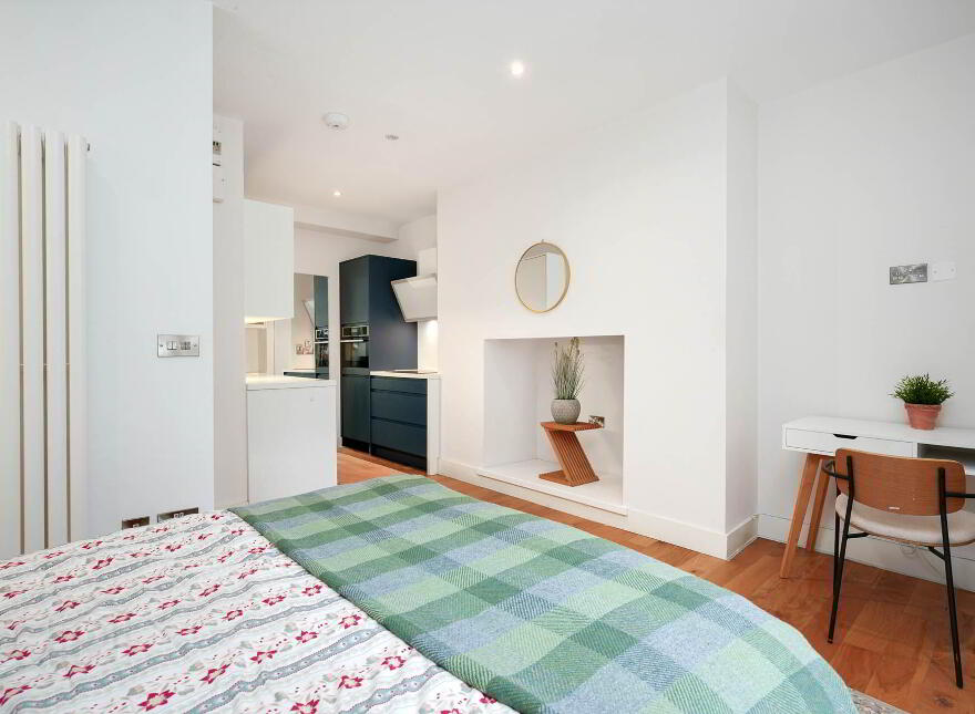 Apartment 5 Pembroke Manor, Pembroke Road, Ballsbridge, Dublin, D04HK09