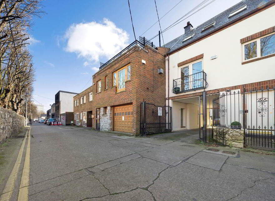 Apartment 5 Pembroke Manor, Pembroke Road, Ballsbridge, Dublin, D04HK09