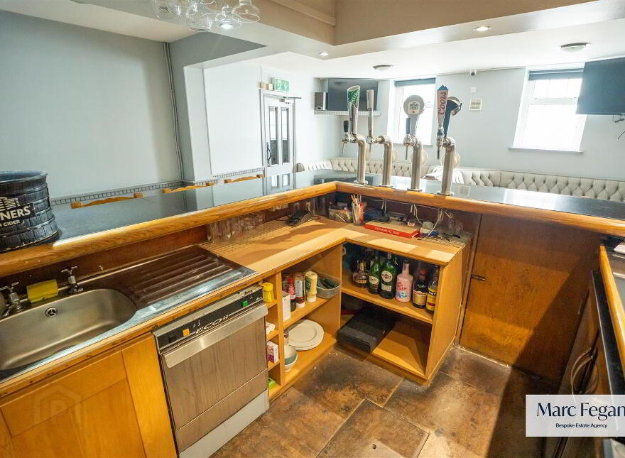 McInerneys Bar & Off Sales, 6-10 Dunbarton Street, Gilford, Craigavon, BT63 6HJ