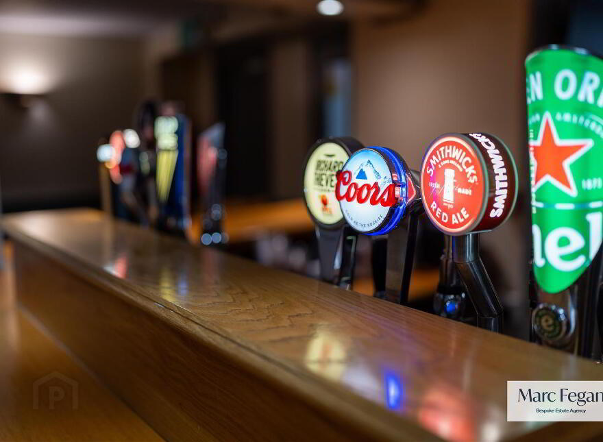 McInerneys Bar & Off Sales, 6-10 Dunbarton Street, Gilford, Craigavon, BT63 6HJ