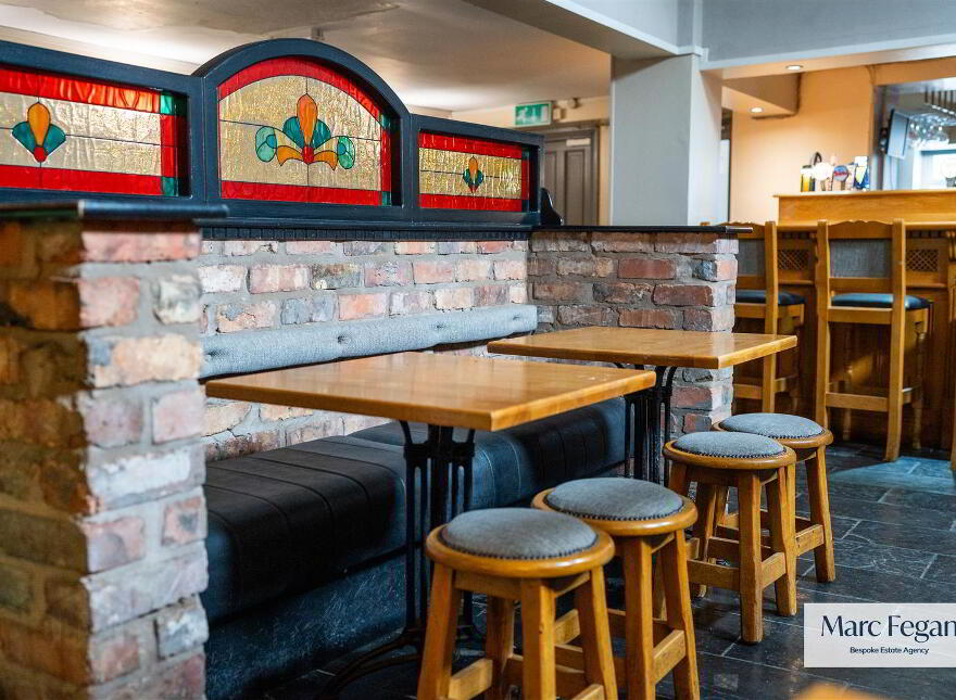 McInerneys Bar & Off Sales, 6-10 Dunbarton Street, Gilford, Craigavon, BT63 6HJ