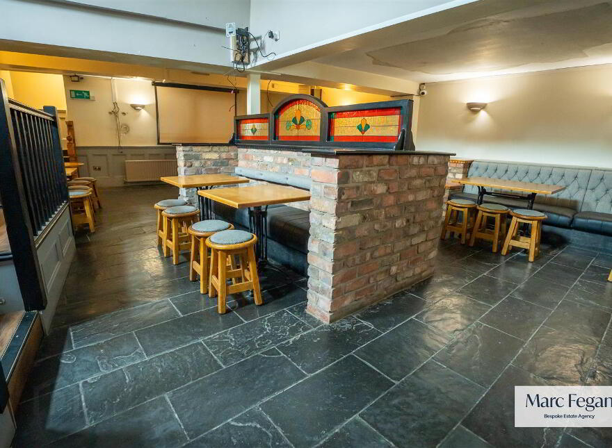 McInerneys Bar & Off Sales, 6-10 Dunbarton Street, Gilford, Craigavon, BT63 6HJ