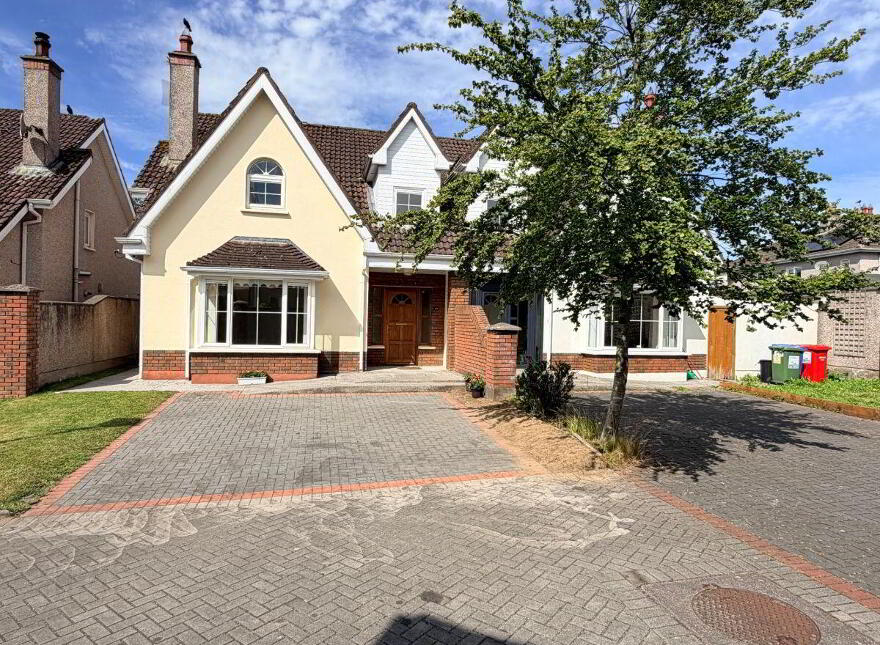 10 The Courtyard, Castlepark, Mallow, P51XKE8