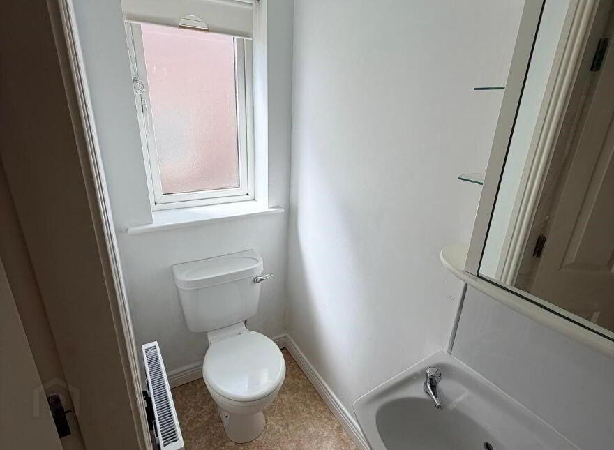 10 The Courtyard, Castlepark, Mallow, P51XKE8