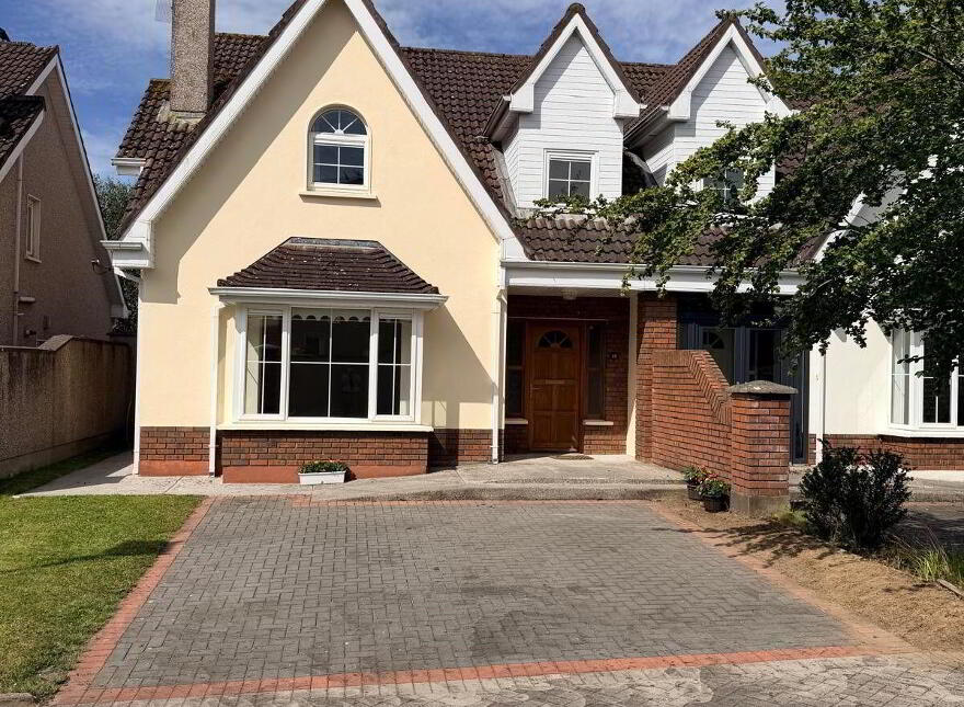 10 The Courtyard, Castlepark, Mallow, P51XKE8