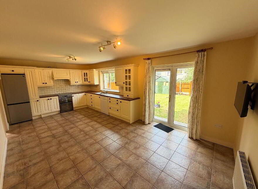 10 The Courtyard, Castlepark, Mallow, P51XKE8