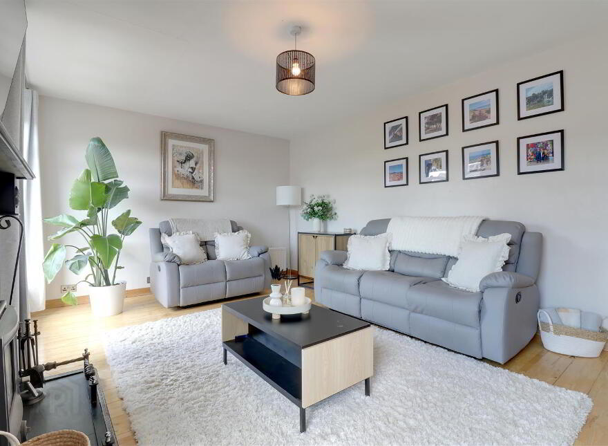 1 Abbeydale Drive, Newtownards, BT23 8RU