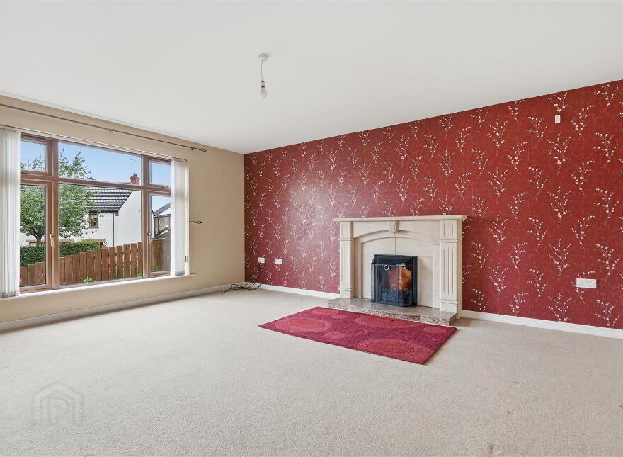 9 Drummond Park, Ballynahinch, BT24 8GE
