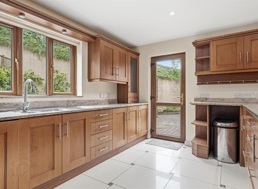 9 Drummond Park, Ballynahinch, BT24 8GE