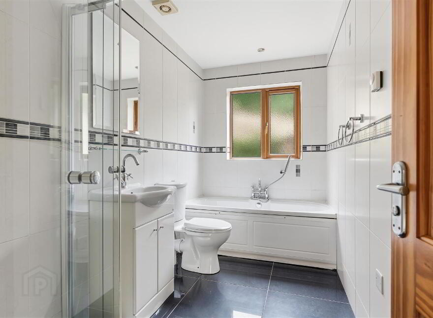 9 Drummond Park, Ballynahinch, BT24 8GE