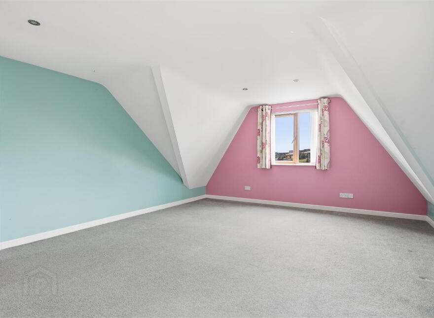 9 Drummond Park, Ballynahinch, BT24 8GE